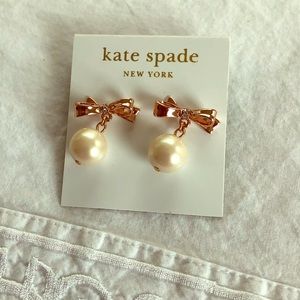 Kate Spade Gold and Cream Bow Pearl Earrings